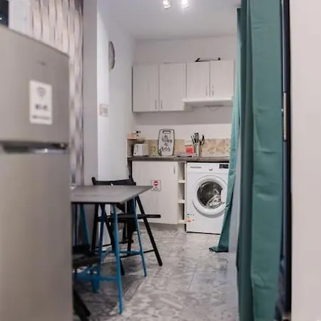 Hacienda Smardan - Old Town Studio Hideout * Bükreş