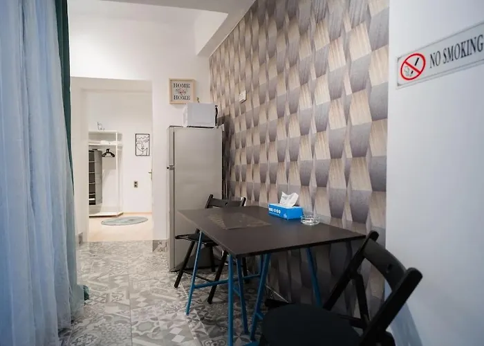 Hacienda Smardan - Old Town Studio Hideout * Bükreş
