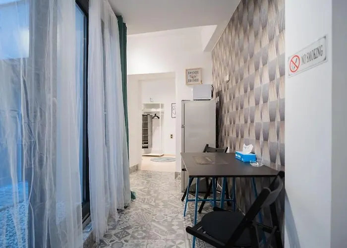 Hacienda Smardan - Old Town Studio Hideout Daire