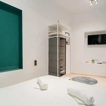 Hacienda Smardan - Old Town Studio Hideout *